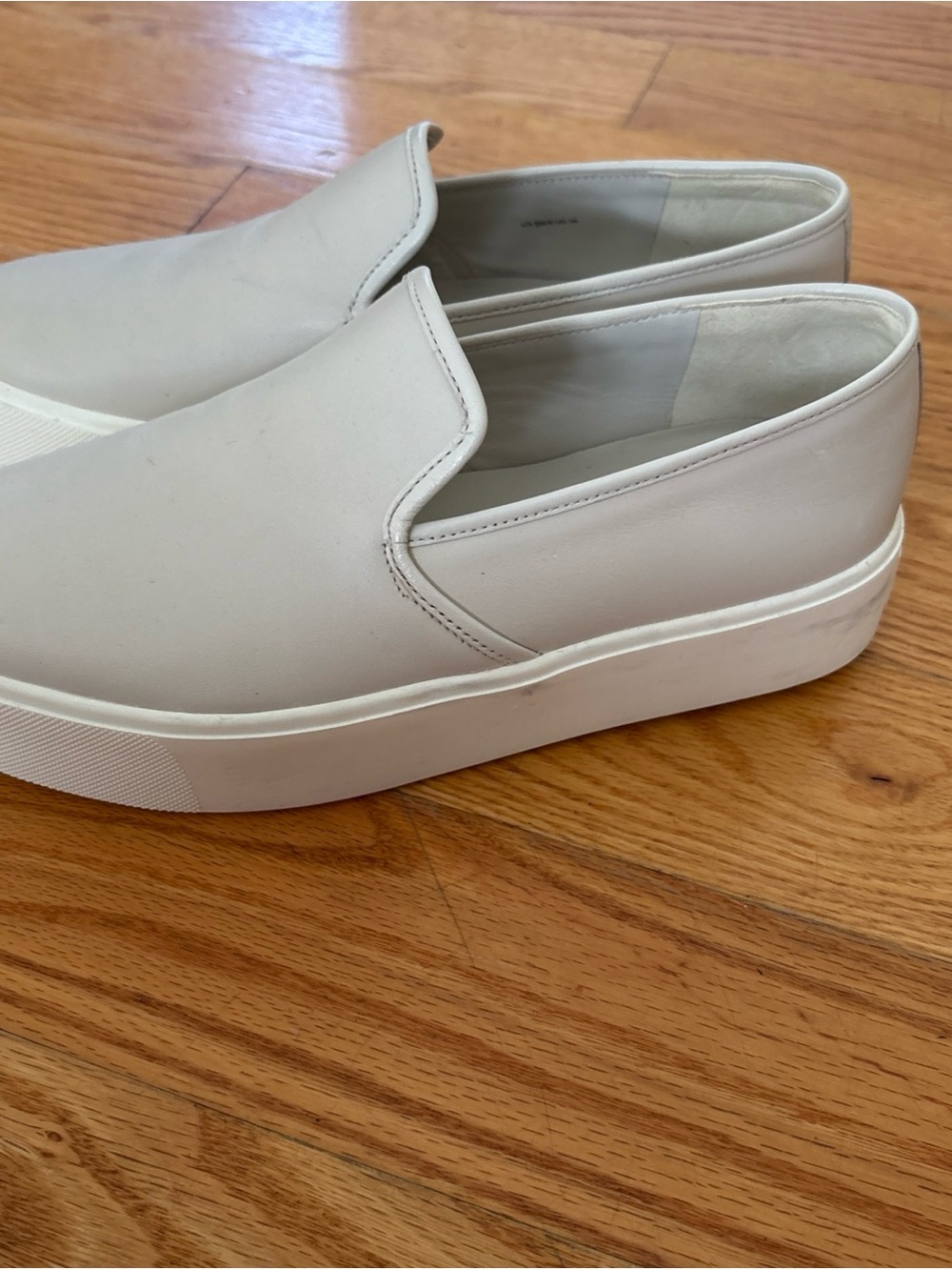 Vince White Leather Slip-On Sneakers women’s sz6